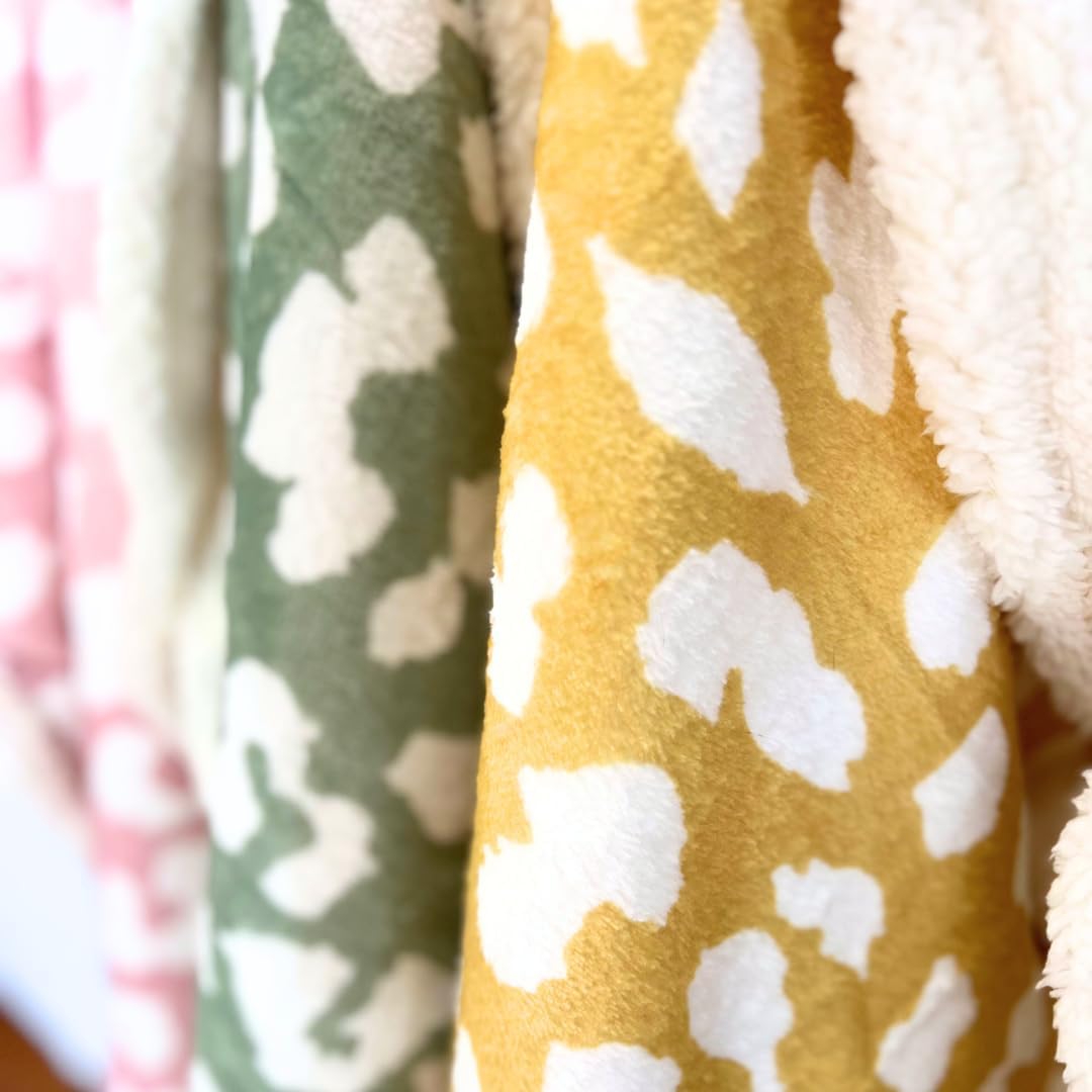 Cat Blanket for Indoor Cats – 29" Soft Sherpa Fleece Pet Throw, Washable Reversible Dog Blanket for Small Dogs, Cats, Kittens, Couch Bed Sofa Car Protector – Yellow